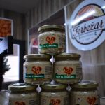 Mast sa čvarcima 250 g.