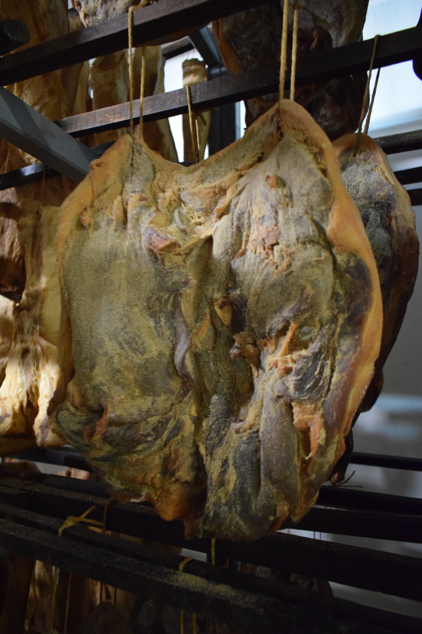 DSC_4859 Slavonska šunka cijela bez kosti za kuhanje (1-6 kg/kom) - dostupno od 1.3.2026. - Slika 1