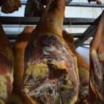 Lopatica s kostima cijela za kuhanje (4-8 kg/kom) - dostupno od 1.3.2026.